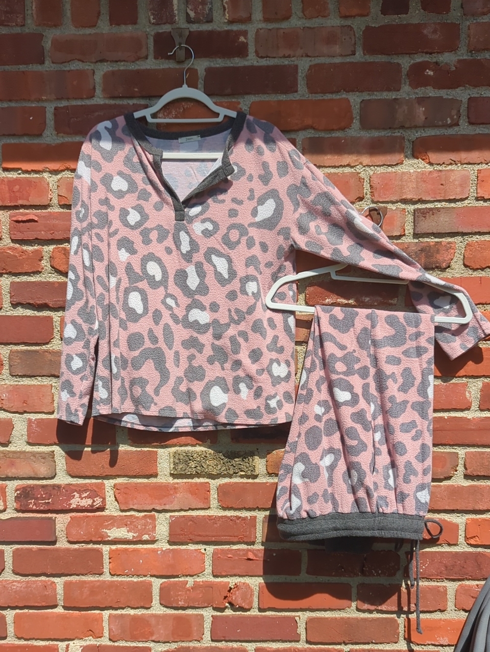 JODIFL Pink Gray Leopard Print Two-Piece Jumpsuit Romper Set